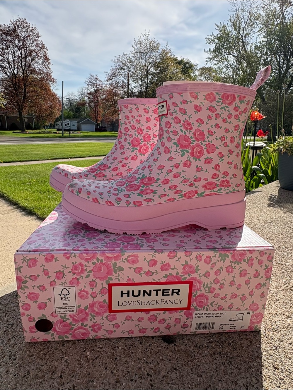 Hunter x LoveShackFancy Light Pink Floral Short Rain Boots - Picture 3 of 11